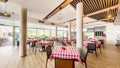 Bulharsko - Slnečné pobrežie - Hotel Effect Grand Victoria - talianska reštaurácia Bulharsko - Slnečné pobrežie - Hotel Effect Grand Victoria - talianska reštaurácia