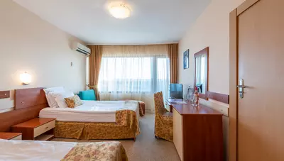 Bulharsko - Slnečné pobrežie - Hotel Burgas Beach - rodinná izba Bulharsko - Slnečné pobrežie - Hotel Burgas Beach - rodinná izba