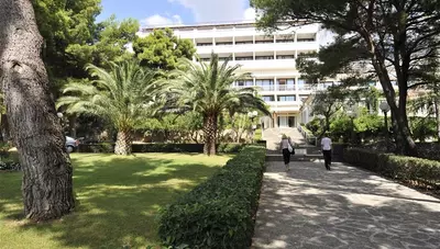 Chorvátsko - Makarska - hotel Biokovka - areál Chorvátsko - Makarska - hotel Biokovka - areál