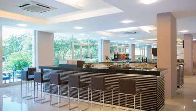 Chorvátsko - o.Krk - Njivice - Magal Hotel by Aminess - lobby bar