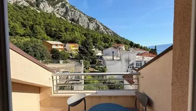 Chorvátsko - Gradac - hotel Neptun - balkón