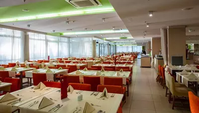 Chorvátsko - ostrov Lišinj - Mali Lošinj - hotel Vespera - reštaurácia