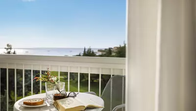 Chorvátsko - Poreč - hotel Ainess Laguna A - izba na morskú stranu - balkón Chorvátsko - Poreč - hotel Ainess Laguna A - izba na morskú stranu - balkón