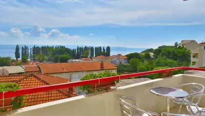 Chorvátsko - Omiš - apartmány Mandić - štvolôžkový apartmán s dvomi prístelkami 2.poschodie Chorvátsko - Omiš - apartmány Mandić - štvolôžkový apartmán s dvomi prístelkami 2.poschodie