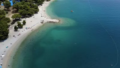 Chorvátsko - Makarska - hotel Biokovka - pláž Chorvátsko - Makarska - hotel Biokovka - pláž