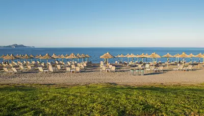 Rhodos - Kolymbia - Port Royal Villas & Spa - pláž