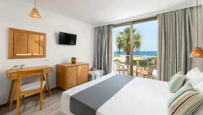 Rhodos - Kolymbia - Hotel Lutania Beach - izba bočne orientovaná na morskú stranu Rhodos - Kolymbia - Hotel Lutania Beach - izba bočne orientovaná na morskú stranu