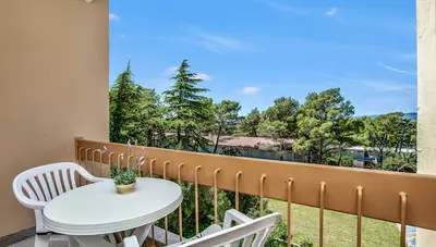 Chorvátsko - Baško Polje - Hotel Alem - izba - balkón