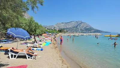 Chorvátsko - Omiš - pláž Chorvátsko - Omiš - pláž