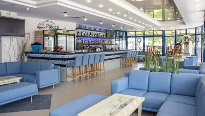 Bulharsko - Slnečné pobrežie - Hotel Palace - lobby bar Bulharsko - Slnečné pobrežie - Hotel Palace - lobby bar