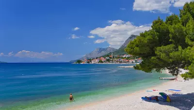 Chorvátsko - Gradac - Hotel Saudade - pláž Chorvátsko - Gradac - Hotel Saudade - pláž