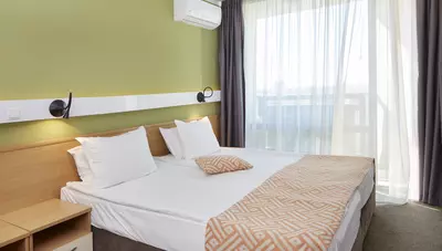 Bulharsko - Slnečné pobrežie - hotel Aktinia - dvojlôžková izba Bulharsko - Slnečné pobrežie - hotel Aktinia - dvojlôžková izba